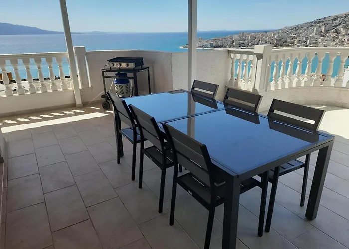Penthouse Sea View * Sarandë