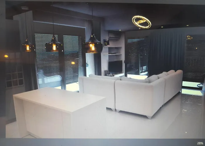 Apartment Penthouse Sea View Sarandë